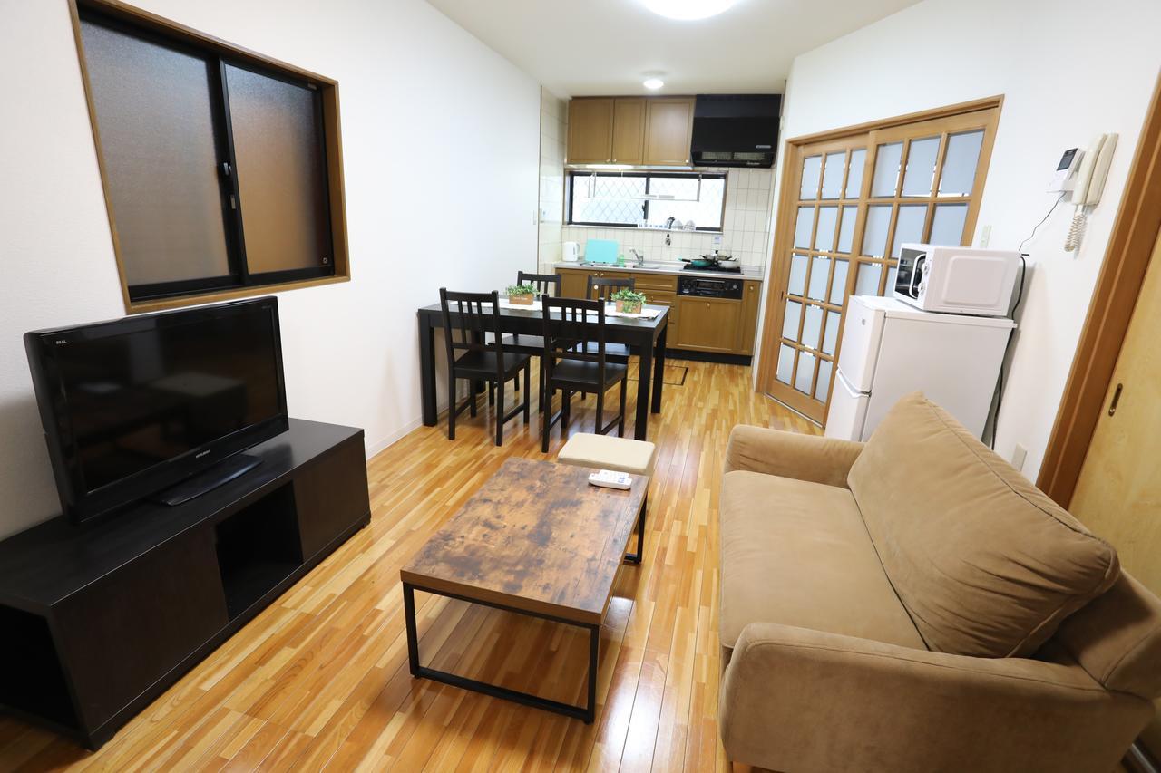 Yamanoyado Tsuru Guest House โอซาก้า ภายนอก รูปภาพ