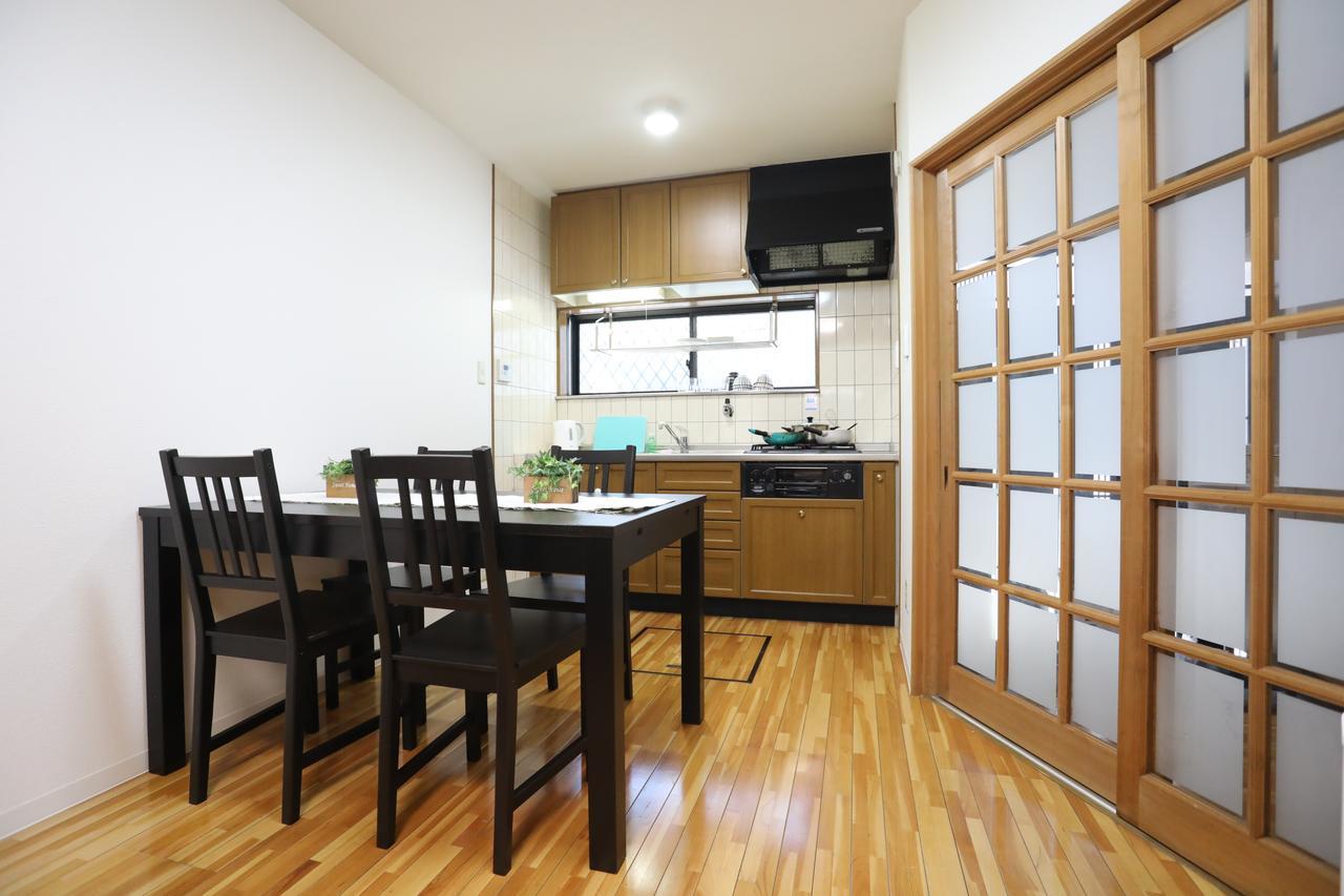 Yamanoyado Tsuru Guest House โอซาก้า ภายนอก รูปภาพ